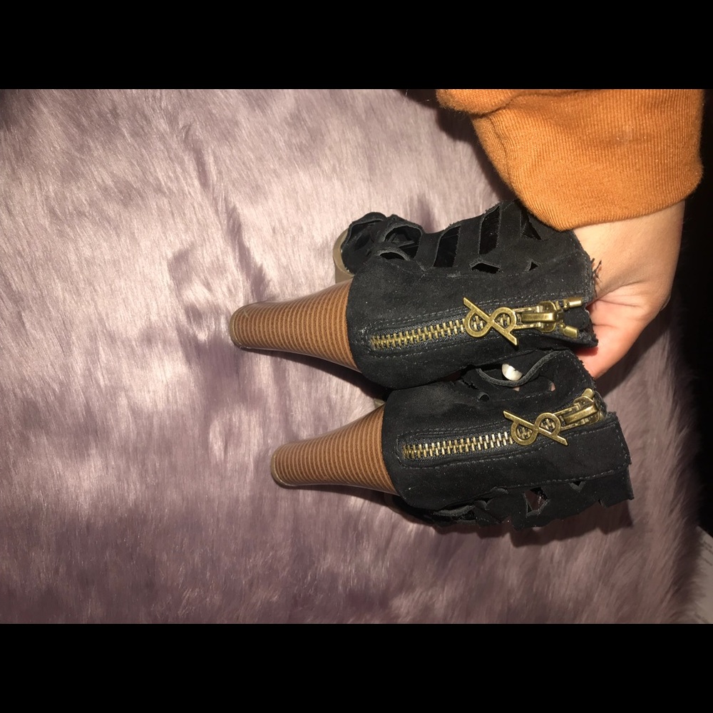 Sold - Picture 7 of 8